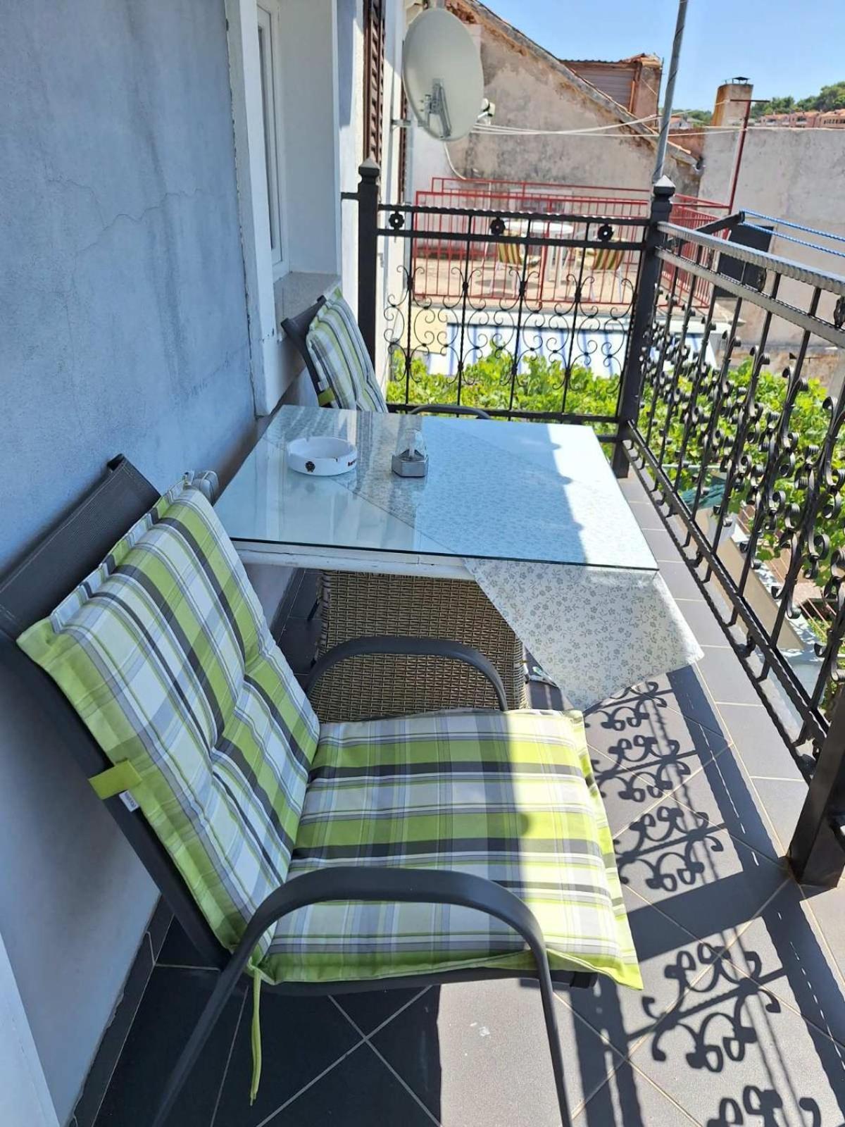 Apartment Lavanda Mali Lošinj Exterior foto